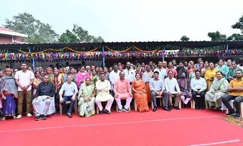 300 सफाई मित्रों और स्वच्छता दीदियों का महापौर मीनल चौबे ने किया सम्मान