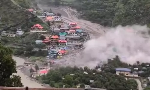 Uttarkashi में बादल फटने से भीषण बाढ़