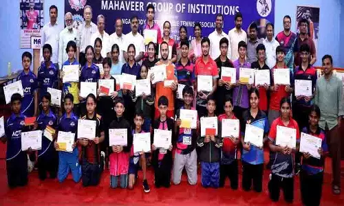 Saanvi ने ट्रिपल क्राउन जीता, आरुष, निखत ने खिताब जीते