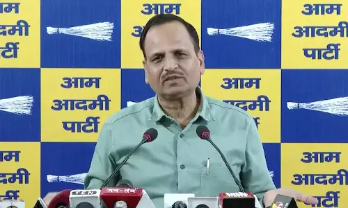 Delhi की अदालत ने पीडब्ल्यूडी भ्रष्टाचार मामले में सत्येंद्र जैन को बरी कर दिया Delhi की अदालत ने पीडब्ल्यूडी भ्रष्टाचार मामले में सत्येंद्र जैन को बरी कर दिया