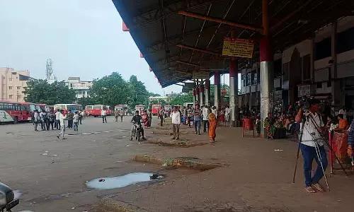 परिवहन कर्मचारियों की हड़ताल: कलबुर्गी में बस यातायात लगभग ठप