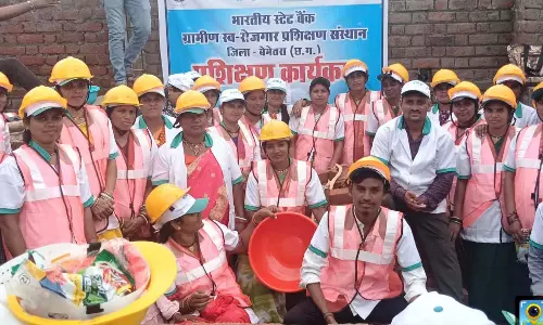 युवा सिख रहे हैं सपनों को साकार करने की कला