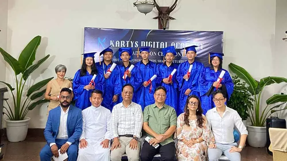 कार्टिस डिजिटल अकादमी ने अपना पहला स्नातक समारोह मनाया कार्टिस डिजिटल अकादमी ने अपना पहला स्नातक समारोह मनाया