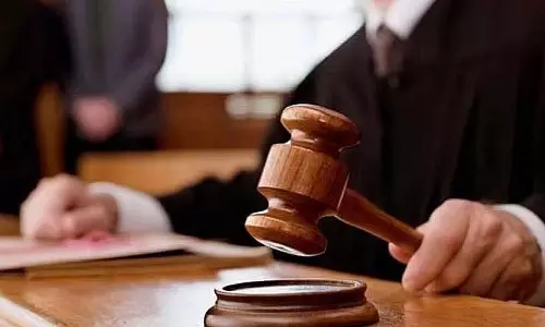 Gwalior: 49 साल बाद कबूली 1976 की चोरी, अदालत में किया आत्मसमर्पण Gwalior: 49 साल बाद कबूली 1976 की चोरी, अदालत में किया आत्मसमर्पण