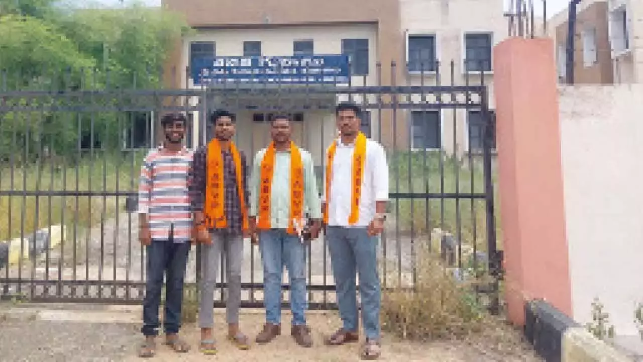 Wanaparthy: तीन साल पुराने छात्रावास भवन का अभी तक उद्घाटन नहीं हुआ