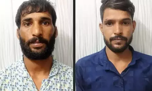 Faridabad: सड़क पर झपटमारी करने वाले दो युवक फरीदाबाद पुलिस के हत्थे चढ़े Faridabad: सड़क पर झपटमारी करने वाले दो युवक फरीदाबाद पुलिस के हत्थे चढ़े