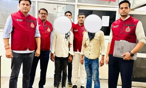 New Delhi: ट्रांसजेंडर की मौत का राज खुला, 2 गिरफ्तार New Delhi: ट्रांसजेंडर की मौत का राज खुला, 2 गिरफ्तार