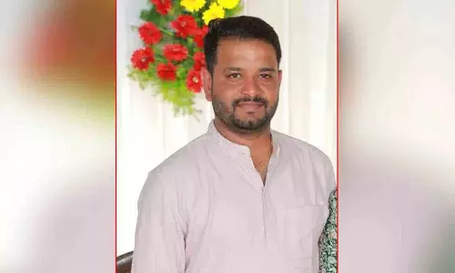 तीर्थयात्रा पर जा रहे हैं... पाँच मिनट में घर पहुँचने से पहले ही त्रासदी तीर्थयात्रा पर जा रहे हैं... पाँच मिनट में घर पहुँचने से पहले ही त्रासदी