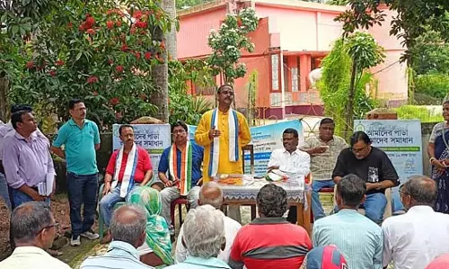 महिषादल में पड़ोस-आधारित शिविर में सक्रिय प्रशासन महिषादल में पड़ोस-आधारित शिविर में सक्रिय प्रशासन