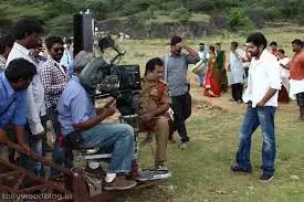 मंत्री ने कर्मचारियों का समर्थन किया, निर्माताओं ने Chiranjeevi से हस्तक्षेप की मांग की मंत्री ने कर्मचारियों का समर्थन किया, निर्माताओं ने Chiranjeevi से हस्तक्षेप की मांग की