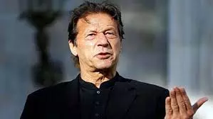 PTI समर्थकों ने वाशिंगटन में पाकिस्तानी दूतावास के बाहर इमरान खान की रिहाई की मांग की PTI समर्थकों ने वाशिंगटन में पाकिस्तानी दूतावास के बाहर इमरान खान की रिहाई की मांग की
