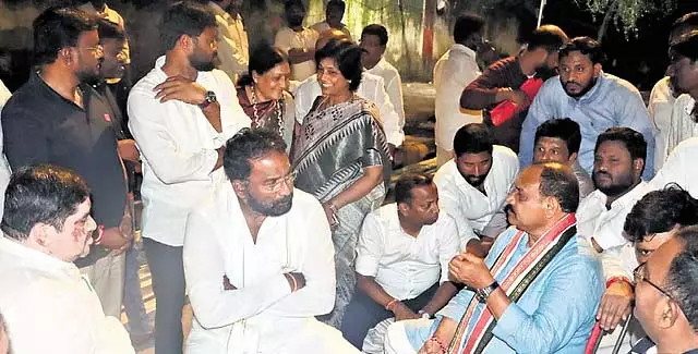 Telangana कांग्रेस के सांसद पिछड़ा वर्ग आरक्षण के मुद्दे पर दिल्ली में धरने के लिए तैयार Telangana कांग्रेस के सांसद पिछड़ा वर्ग आरक्षण के मुद्दे पर दिल्ली में धरने के लिए तैयार