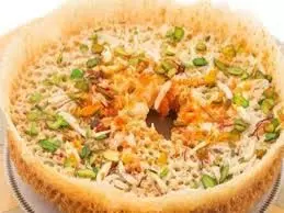 Rajasthani Rabri Ghevar : जानिए आसान रेसिपी और खास टिप्स Rajasthani Rabri Ghevar : जानिए आसान रेसिपी और खास टिप्स