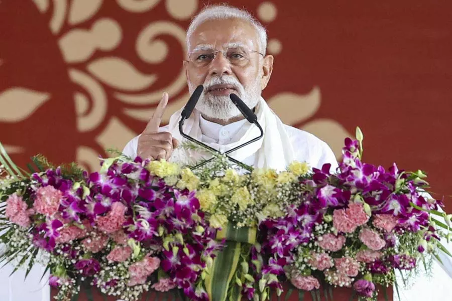 ट्रंप की टैरिफ धमकी के बाद भारत में बने सामान खरीदने के PM Modi के आह्वान पर संपादकीय ट्रंप की टैरिफ धमकी के बाद भारत में बने सामान खरीदने के PM Modi के आह्वान पर संपादकीय