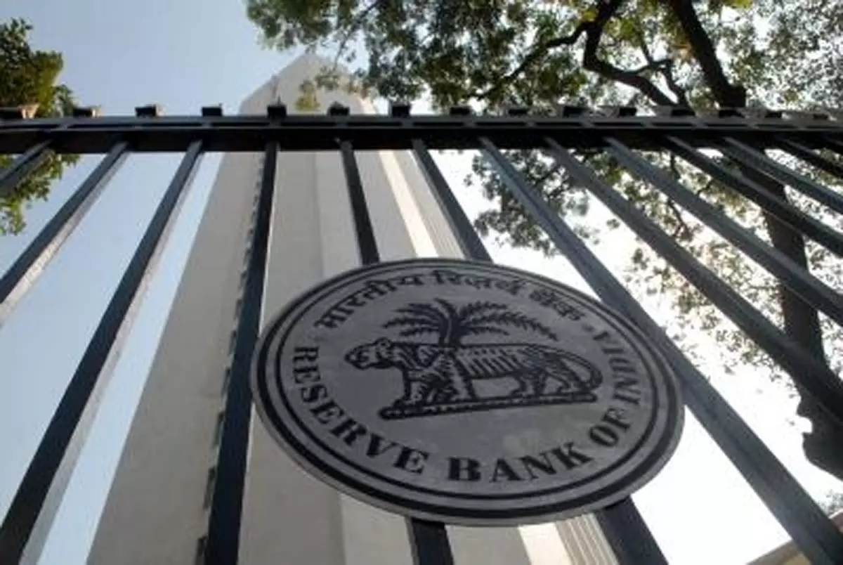 मृतकों के बैंक खातों से धन प्राप्त करने के लिए प्रक्रिया को आसान बनाएगा आरबीआई मृतकों के बैंक खातों से धन प्राप्त करने के लिए प्रक्रिया को आसान बनाएगा आरबीआई