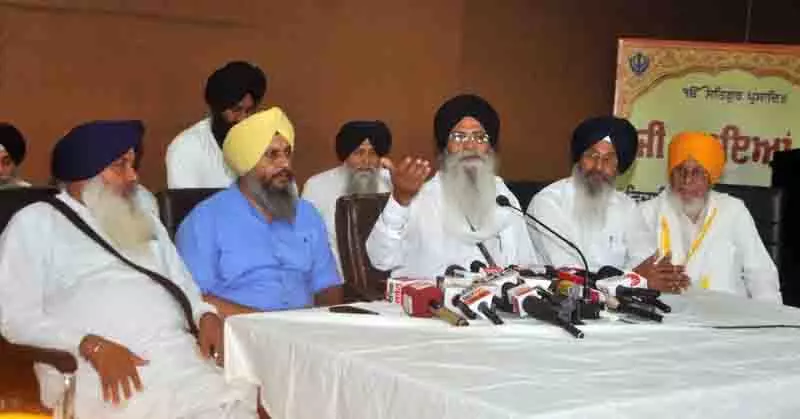 SGPC प्रमुख धामी, तख्तों के बीच विवादों को रोकने के लिए सलाहकार पैनल की जरूरत SGPC प्रमुख धामी, तख्तों के बीच विवादों को रोकने के लिए सलाहकार पैनल की जरूरत