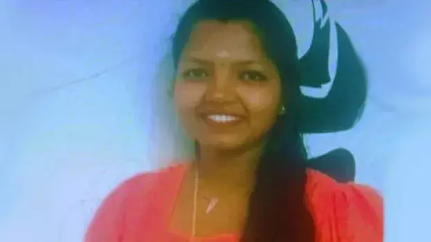 Kozhikode में महिला की मौत पर सस्पेंस, परिवार ने लगाए गंभीर आरोप Kozhikode में महिला की मौत पर सस्पेंस, परिवार ने लगाए गंभीर आरोप