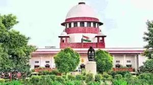 सरकारी योजनाओं में मुख्यमंत्री के नाम के इस्तेमाल पर हाईकोर्ट का आदेश सुप्रीम कोर्ट ने रद्द किया सरकारी योजनाओं में मुख्यमंत्री के नाम के इस्तेमाल पर हाईकोर्ट का आदेश सुप्रीम कोर्ट ने रद्द किया