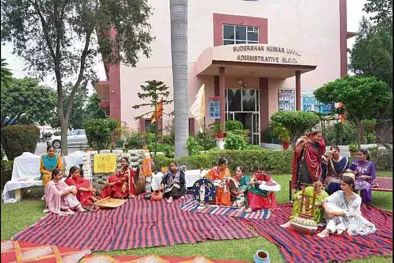 Jalandhar: सांस्कृतिक उत्साह और पर्यावरण जागरूकता के साथ मनाया गया वन महोत्सव Jalandhar: सांस्कृतिक उत्साह और पर्यावरण जागरूकता के साथ मनाया गया वन महोत्सव