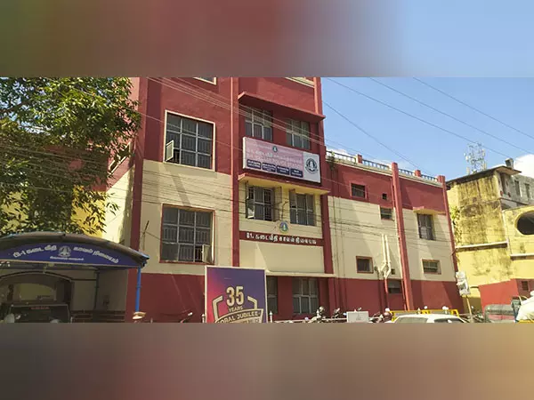 तमिलनाडु: कोयंबटूर में 55 वर्षीय व्यक्ति ने पुलिस थाने के अंदर आत्महत्या की तमिलनाडु: कोयंबटूर में 55 वर्षीय व्यक्ति ने पुलिस थाने के अंदर आत्महत्या की