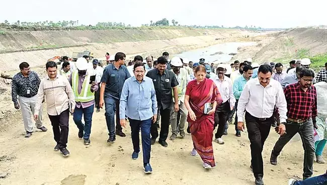 Amaravati : राजधानी में बाढ़ रोकथाम नहरों के लिए डच डिज़ाइन Amaravati : राजधानी में बाढ़ रोकथाम नहरों के लिए डच डिज़ाइन