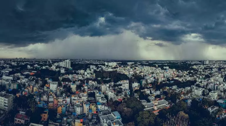 Chennai weather:आईएमडी के बादल छाए रहने के अनुमान के कारण शहर में उमस का दौर जारी Chennai weather:आईएमडी के बादल छाए रहने के अनुमान के कारण शहर में उमस का दौर जारी