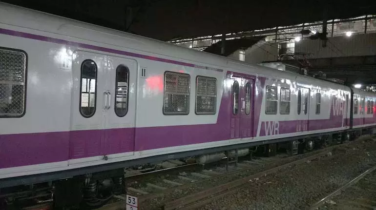 भारतीय रेलवे ने मुंबई के लिए 238 एसी लोकल ट्रेनों की खरीद को मंजूरी दी भारतीय रेलवे ने मुंबई के लिए 238 एसी लोकल ट्रेनों की खरीद को मंजूरी दी