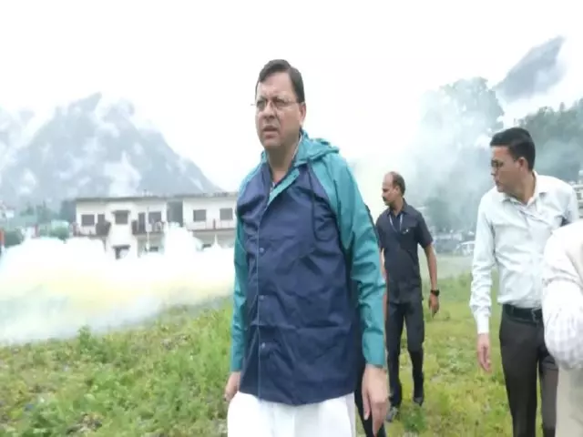 उत्तरकाशी में राहत कार्य का CM धामी ने लिया जायजा, सेना व एजेंसियों ने 130 लोगों को बचाया उत्तरकाशी में राहत कार्य का CM धामी ने लिया जायजा, सेना व एजेंसियों ने 130 लोगों को बचाया
