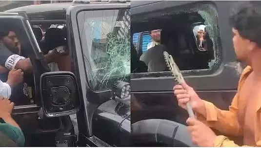हापुड़ में मामूली टक्कर के बाद थार चालक पर हमला, गाड़ी में तोड़फोड़ हापुड़ में मामूली टक्कर के बाद थार चालक पर हमला, गाड़ी में तोड़फोड़