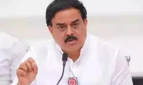 नागरिक आपूर्ति मंत्री ने AP में राशन की दुकानों के लिए 15 दिन का मासिक संचालन निर्देश दिया नागरिक आपूर्ति मंत्री ने AP में राशन की दुकानों के लिए 15 दिन का मासिक संचालन निर्देश दिया