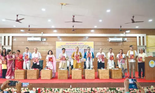 Assam महिला विश्वविद्यालय में ताई-अहोम प्रवास पर पुस्तक का विमोचन