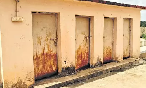 Telangana में आदिवासी छात्रों के लिए खतरा मंडरा रहा Telangana में आदिवासी छात्रों के लिए खतरा मंडरा रहा