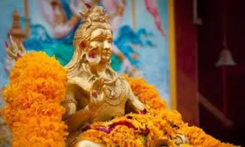 Pradosh Vrat: सावन प्रदोष, पूजा के दौरान करें ये आरती, सुख-समृद्धि से भर जाएगा जीवन