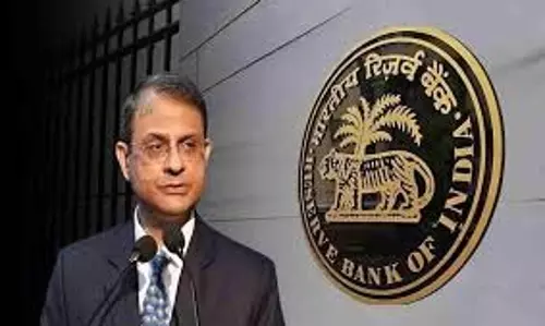 आरबीआई नीति से पहले बाजार सपाट, निवेशकों की नजर अमेरिका-रूस वार्ता पर आरबीआई नीति से पहले बाजार सपाट, निवेशकों की नजर अमेरिका-रूस वार्ता पर