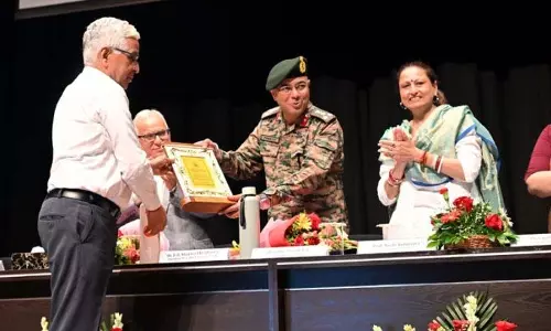 JU के कुलपति ने छात्रों को वास्तविक दुनिया के कौशल से लैस करने का आह्वान किया