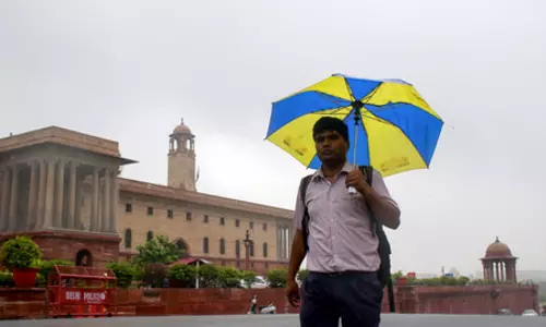 दिल्ली-एनसीआर में अगले हफ्ते तक नहीं होगी भारी बारिश, उमस करेगी परेशान दिल्ली-एनसीआर में अगले हफ्ते तक नहीं होगी भारी बारिश, उमस करेगी परेशान