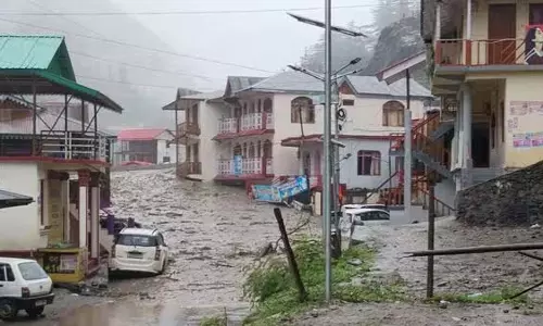 बादल फटने से चार लोगों की मौत; 9 सैन्यकर्मियों समेत 59 से अधिक लोग लापता
