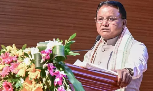 Odisha CM : वन अधिकारियों से आदिवासियों के प्रति सहानुभूति दिखाने का आह्वान किया