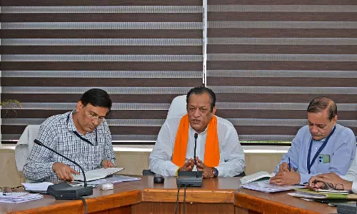 Jaipur: बजट घोषणाओं की पूर्ण क्रियान्विति सुनिश्चित हो: पशुपालन मंत्री कुमावत Jaipur: बजट घोषणाओं की पूर्ण क्रियान्विति सुनिश्चित हो: पशुपालन मंत्री कुमावत