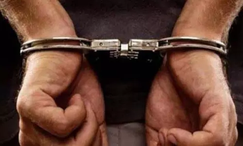 ओडिशा में रियल एस्टेट एजेंट से 9 करोड़ रुपये की ठगी करने वाला व्यक्ति गिरफ्तार ओडिशा में रियल एस्टेट एजेंट से 9 करोड़ रुपये की ठगी करने वाला व्यक्ति गिरफ्तार