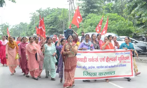 Haryana : आंगनवाड़ी कार्यकर्ताओं ने चेहरा पहचान प्रणाली का विरोध किया