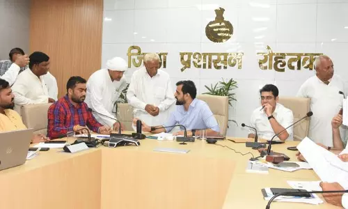 Haryana : समाधान शिविरों में 5,940 शिकायतों का निपटारा 103 लंबित Haryana : समाधान शिविरों में 5,940 शिकायतों का निपटारा 103 लंबित