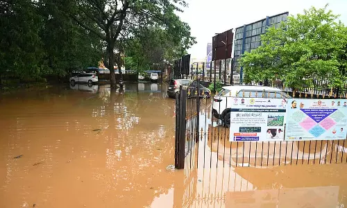 Bidar : भारी बारिश के कारण सड़कें जलमग्न
