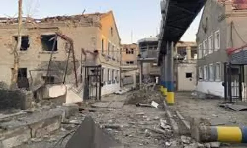 रूसी मिसाइलों ने यूक्रेनी सेना के प्रशिक्षण मैदान पर हमला किया रूसी मिसाइलों ने यूक्रेनी सेना के प्रशिक्षण मैदान पर हमला किया