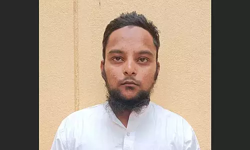 Belgaum : मस्जिद में लड़की से बलात्कार के आरोप में दादापीर गिरफ्तार Belgaum : मस्जिद में लड़की से बलात्कार के आरोप में दादापीर गिरफ्तार