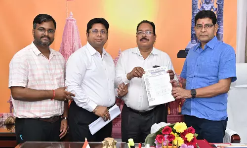 राजस्व मंत्री टंकराम वर्मा की पहल से वार्ता सफल, विभागीय कार्य नियमित रूप से होंगे संचालित राजस्व मंत्री टंकराम वर्मा की पहल से वार्ता सफल, विभागीय कार्य नियमित रूप से होंगे संचालित
