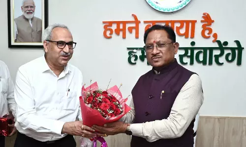 CM विष्णुदेव साय से भिलाई स्टील प्लांट के नवनियुक्त निदेशक चित्त रंजन महापात्र ने की मुलाकात CM विष्णुदेव साय से भिलाई स्टील प्लांट के नवनियुक्त निदेशक चित्त रंजन महापात्र ने की मुलाकात