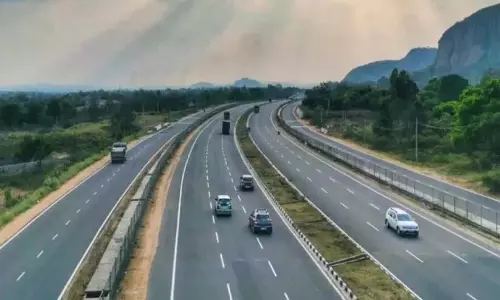 पलक्कड़-कोझिकोड एक्सप्रेस हाईवे; एडाथनट्टुकारा में प्रवेश द्वार आवश्यक