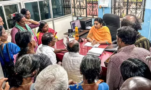 Kerala : तन्थोनी के निवासी पेयजल की कमी से जूझ रहे हैं Kerala : तन्थोनी के निवासी पेयजल की कमी से जूझ रहे हैं