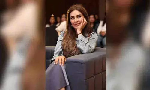 लिसा रे ने FLO हैदराबाद में उपचार, पहचान और अस्तित्व पर खुलकर बात की लिसा रे ने FLO हैदराबाद में उपचार, पहचान और अस्तित्व पर खुलकर बात की
